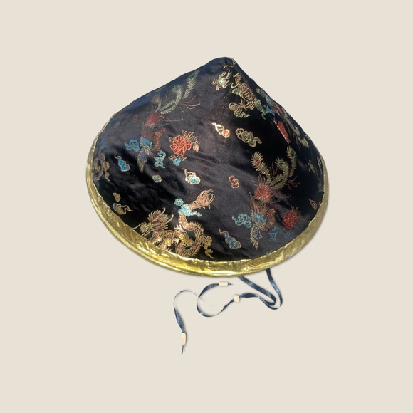 Hats and accessories - Picture 8 of 16